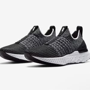 Nike phantom run 2 flyknit